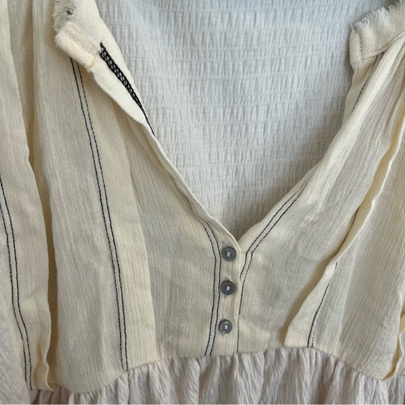 Urban Outfitters boho peplum button front top with contrast stitching - Picture 2 of 5